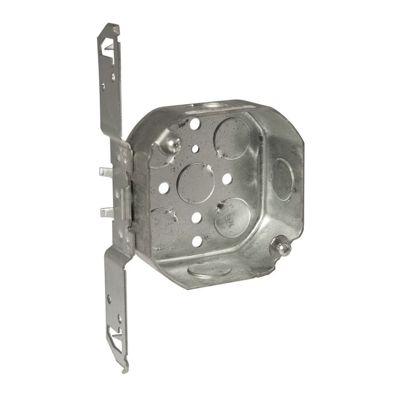 RACO Octagon Box 4 in OAW 1-1/2 in OAD 7 in OAH 8-Knockout Steel Housing Material